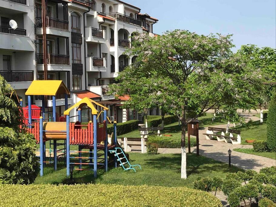 Lovely Apartment In Peaceful Family Spa Resort Near To Nesebar Kableshkovo  ภายนอก รูปภาพ